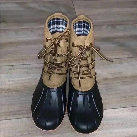 Sperry-Like Rain Boots Size 7 - Picture 1 of 5